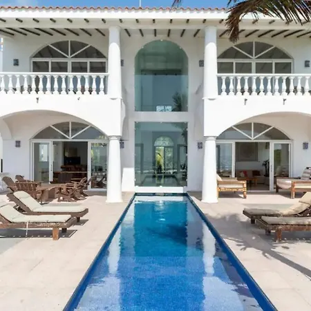 Beautiful Paradise - Beachfront